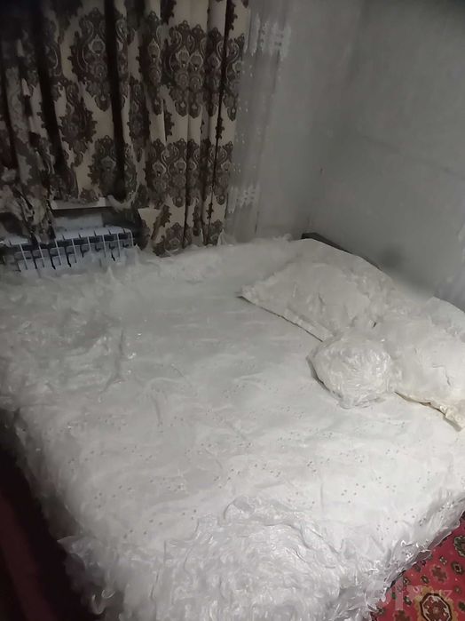 Покрывало нежного цвета
