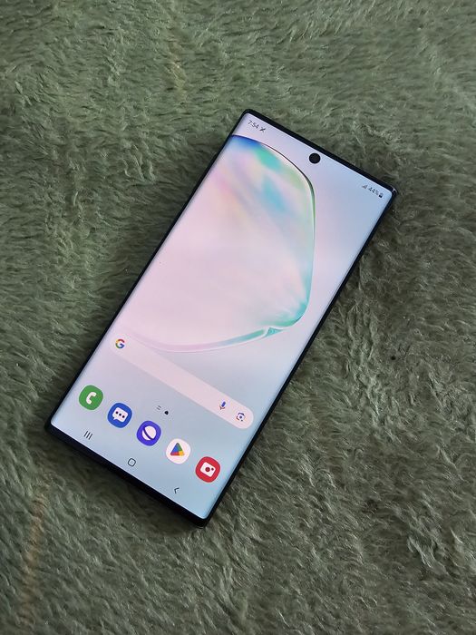 Vând Samsung Note 10