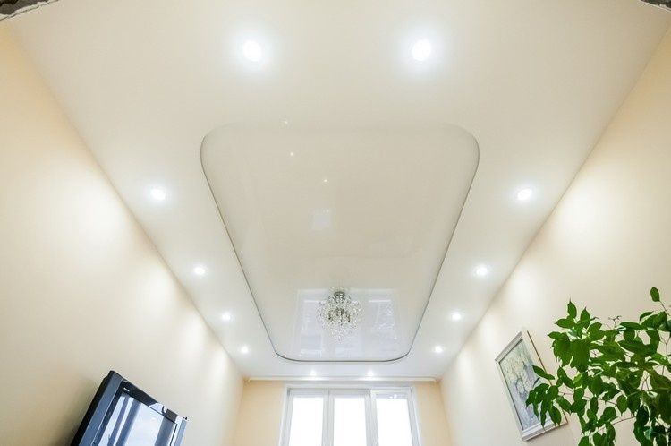 Натяжные потолки  Натяжной потолок