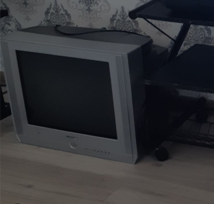 Телевизоры 2 шт.