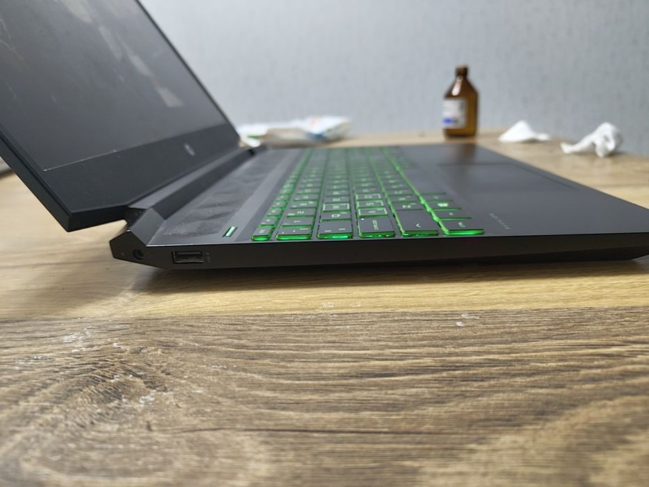 Игравой ноутбук HP pavilion