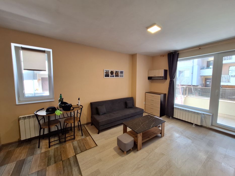 Давам под наем апартамент