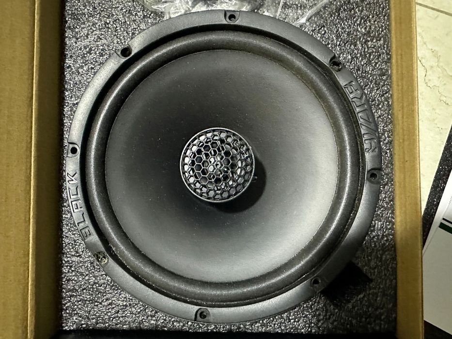 Продаю колонки Альфард, 4 штук