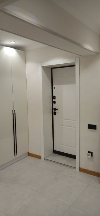 Цум Ц7    1/2/4 Центр Ташкент возле 110 школа Парк Книжный ряд