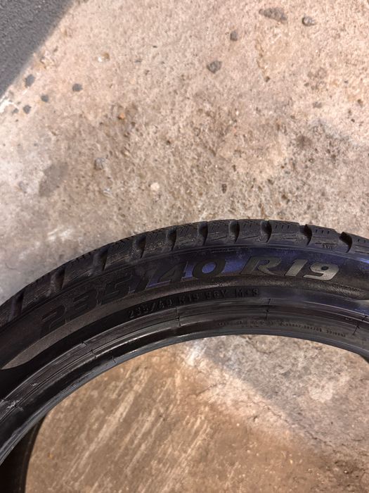 Зимни Гуми Pirelli SOTTOZERO 3   235/40/R19