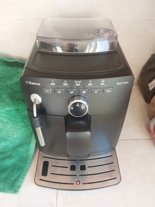 Кафе машина / явтомат   Saeco intuita