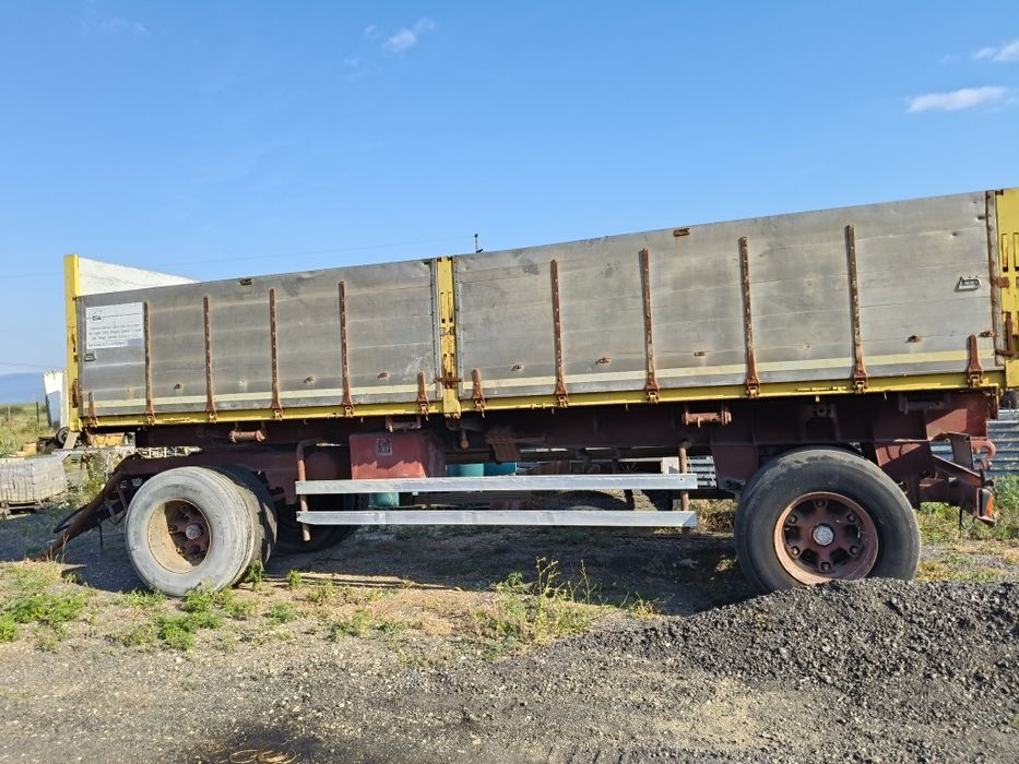 Remorca mare 22 tone pentru cereala basculabila
