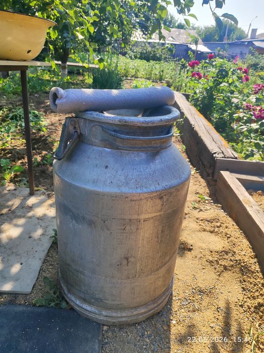 Продам флягу алюминевую