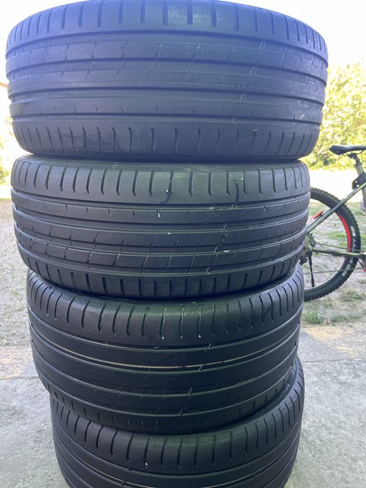 Set cauciucuri nokian vara  275/35/20si 245/40/20