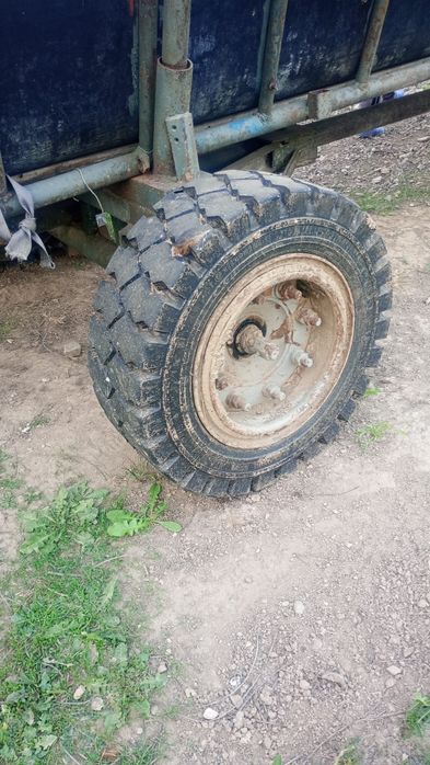 Vând căruță mare după tractor