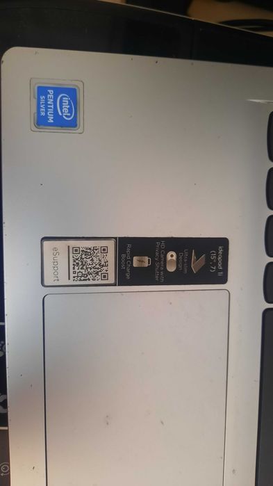 Laptop Lenovo model IdeaPad 1 15 IGL 7