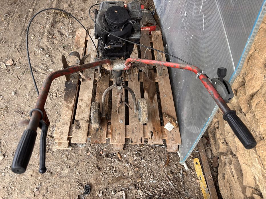 Мотофреза работеше донпоследно