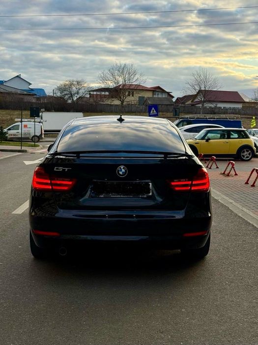 Vând BMW  seria 3 GT