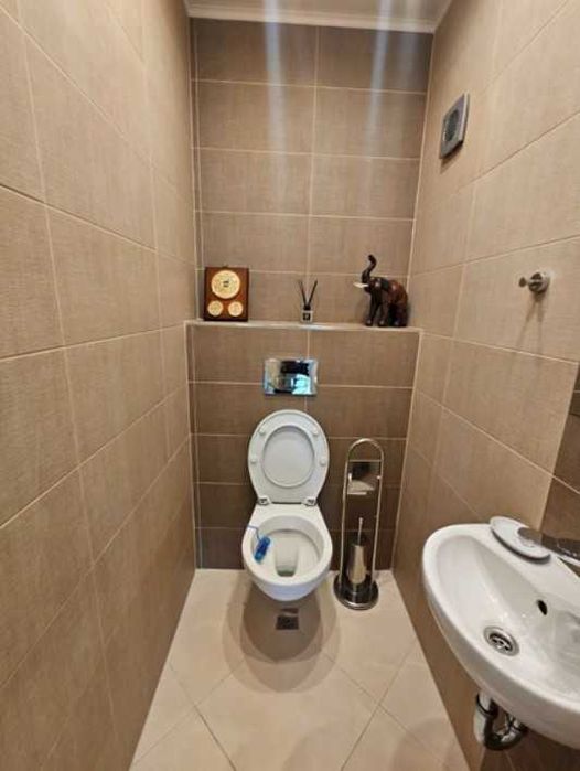 Дава се под наем Тристаен апартамент в София, Лагера - 80 кв.м за 946.56 € - Снимка #9