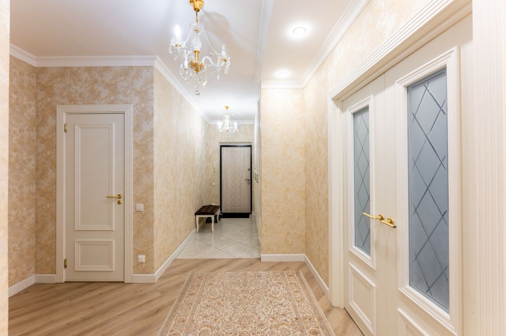 4-х комн квартира в районе Экспо