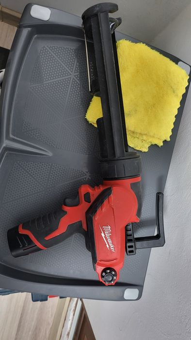 Pistol silicon milwaukee m12