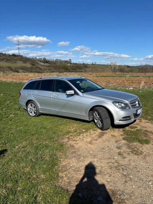 Vând sau schimb Mercedes