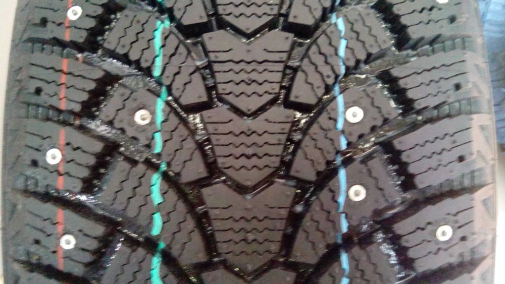 195/65r15 Maxtrek M900 ice шипы