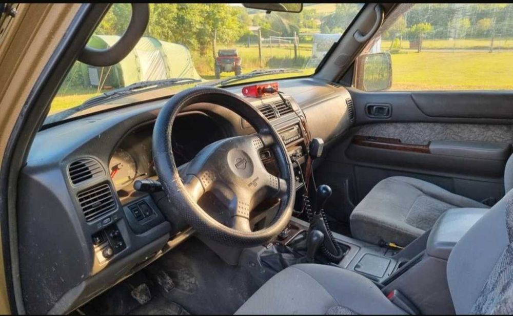 Nissan Patrol Y61
