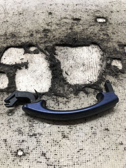 maner exterior stanga spate  volkswagen golf 5 plus 2006