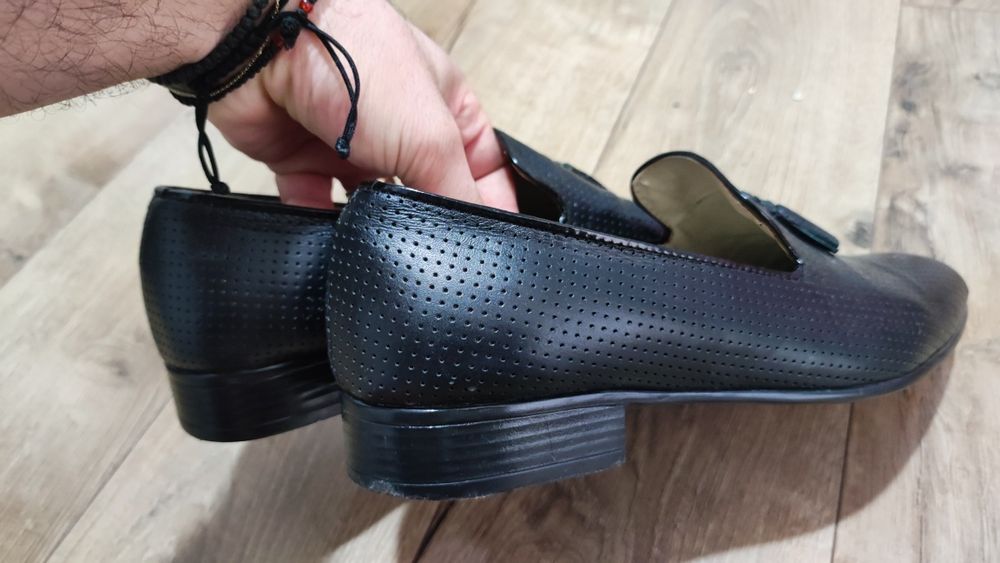 Pantofi bărbătești