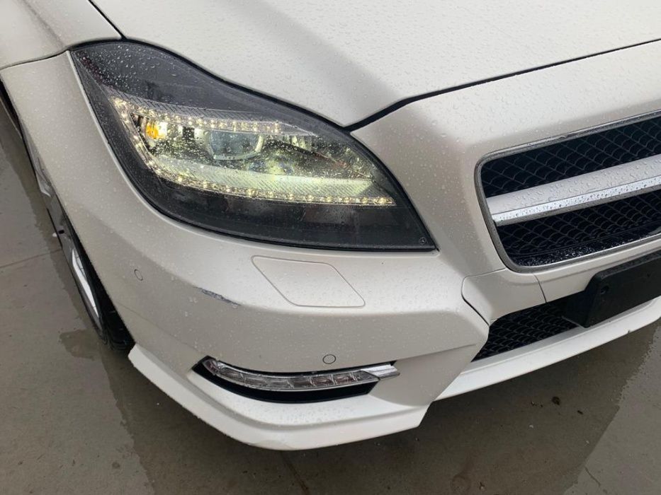 Dezmembrez mercedes cls w218/cls 350 4matic/bara fata amg/faruri ils/