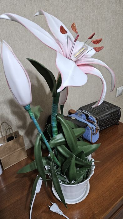 Продам светильник -Цветок