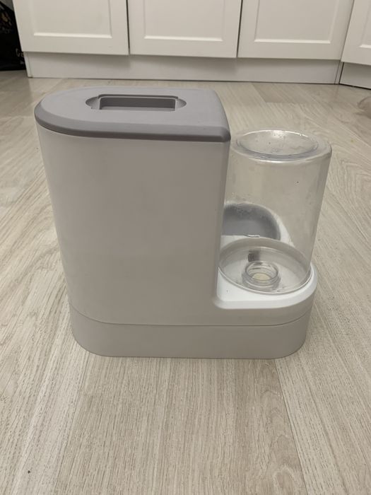 Кормушка для кошек