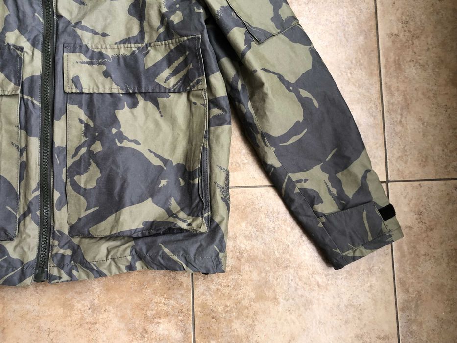 Peak performance squad camo jacket L