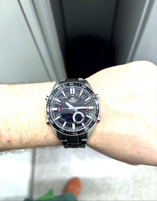 Обменяю iphone 15 128/100% и часы