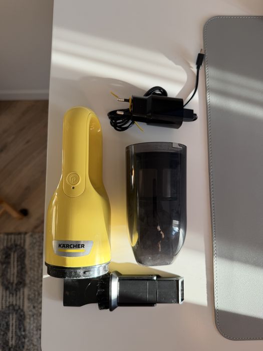 Aspirator de mana Karcher CVH