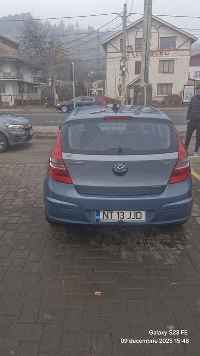 Vând Hyundai  I 30