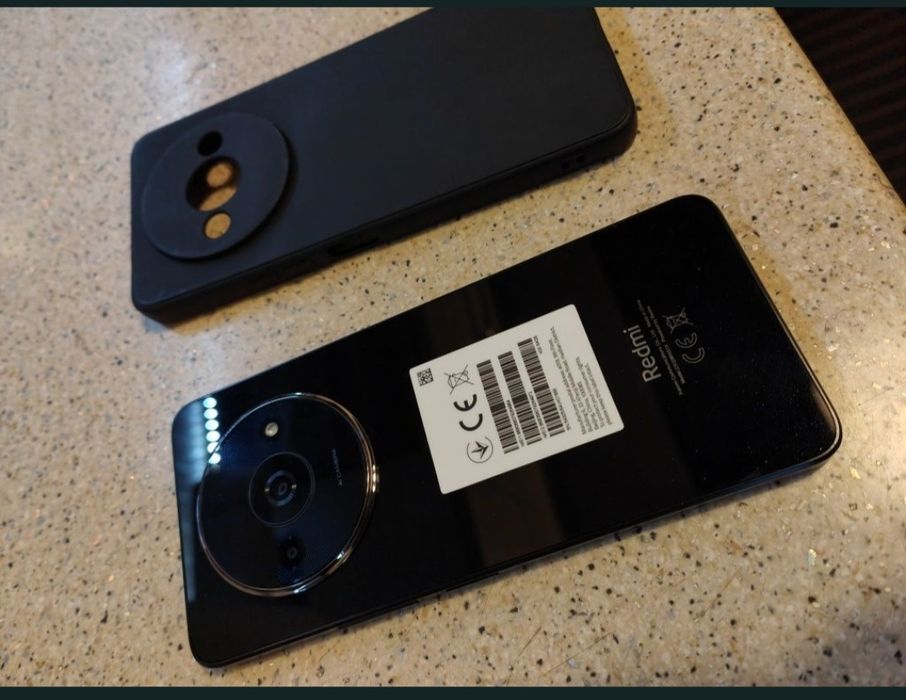 Vand Redmi A3 ,mai am si Motorola E24/E22,Redmi A2,Nokia C22