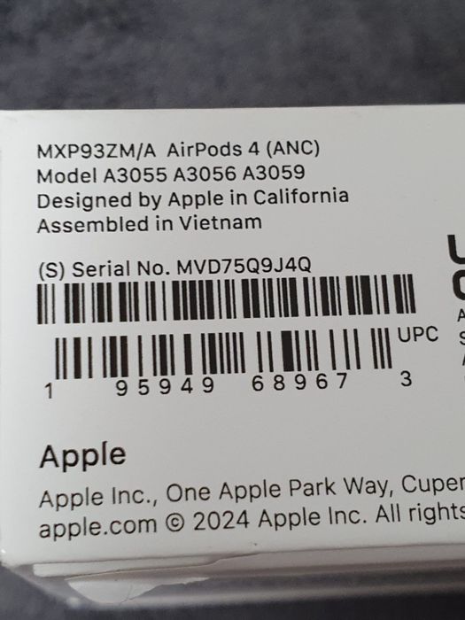 Vind casti Airpods 4 ANC noi sigilate