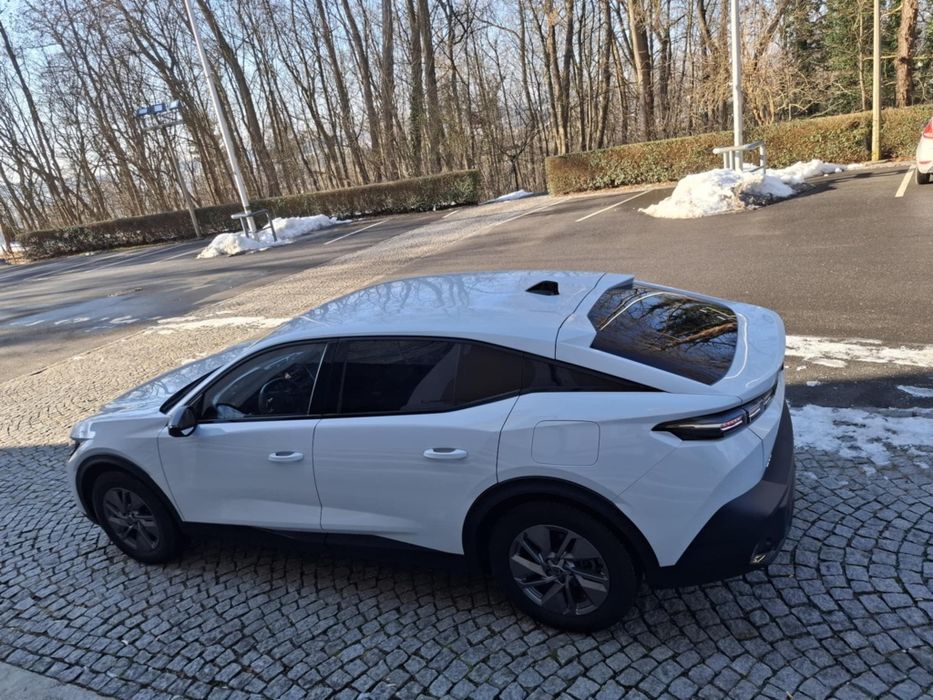 Vand peugeout 408 plug in hibrid 180 cp