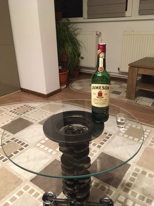 Masuta cafea din piese de masina