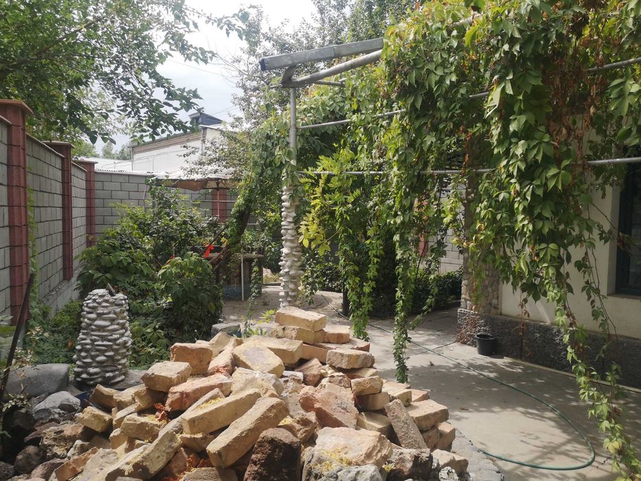 3.8 сотки Квартира с ДВОРОМ (ЕСТЬ КАДАСТР) 2/1/2 Яшнабадский район