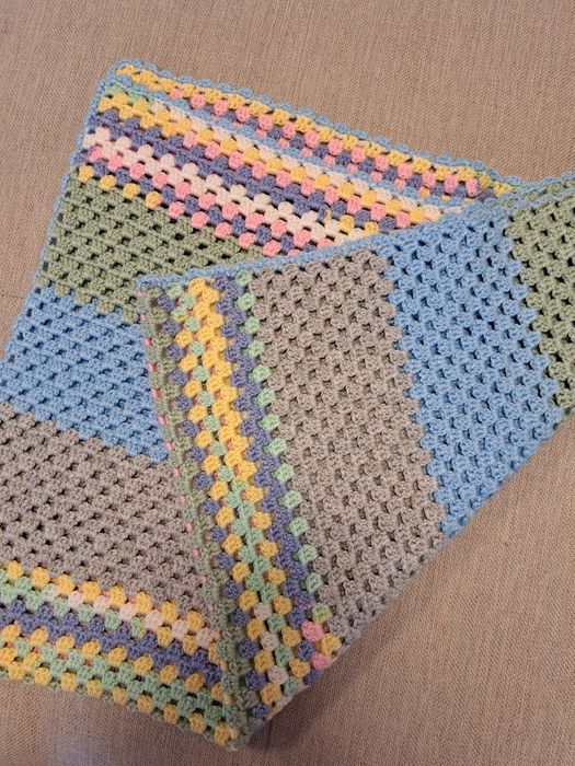 Плетени бебешки пелени