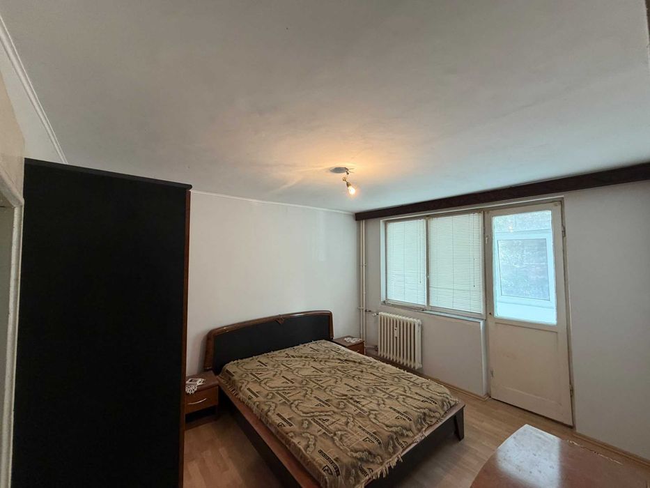 Apartament de vanzare 2 camere decomandat Oltenita - Str. Alexandru Iliescu