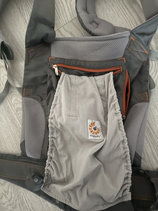 Marsupiu Ergobaby Performance