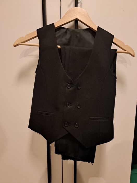 Официален костюм за момче