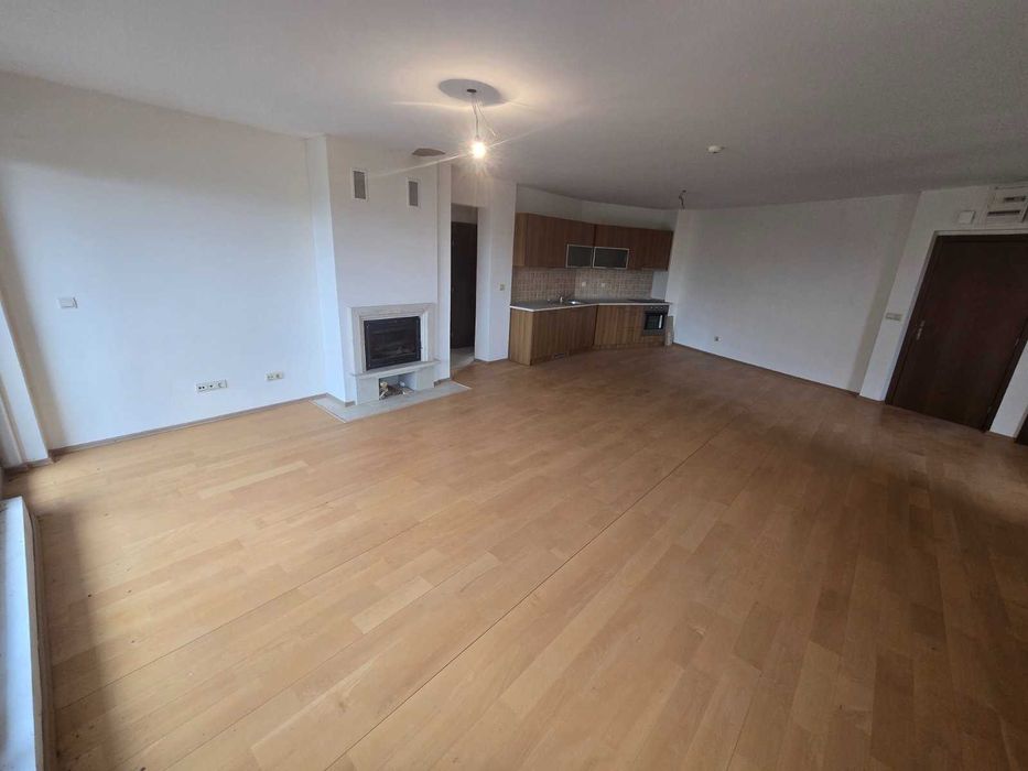 Tристаен апартамент за продажба в местност Грамадето, Банско