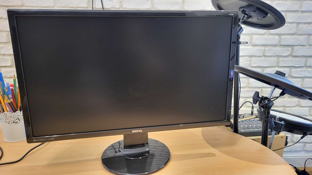 Vand monitor LED BenQ 24", Wide, Full HD, DVI, Negru Lucios, GL2460-B