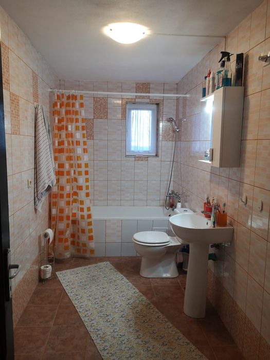 Casa cu 1050 mp teren - acte