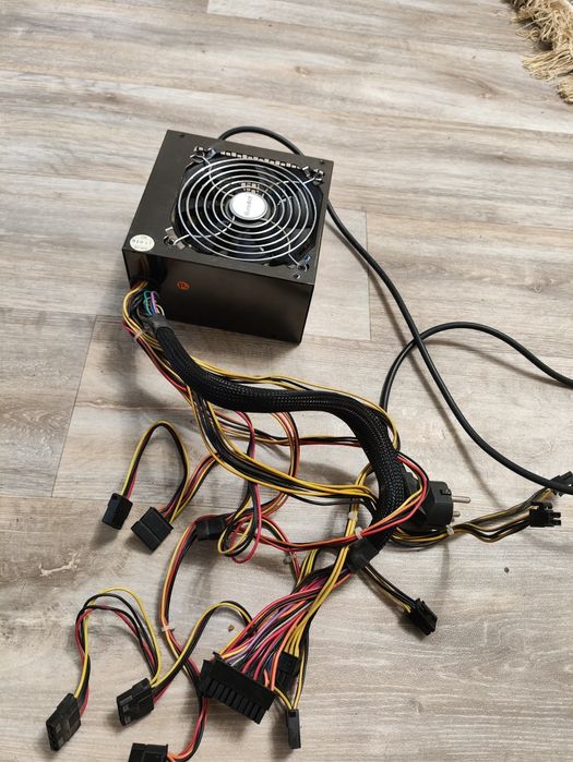 Блок питания Huntkey 550W