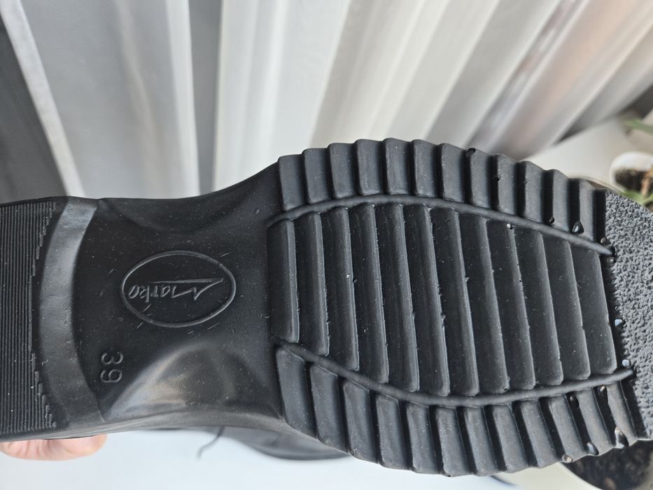 Продам ботинки демисезонные, осень-весна