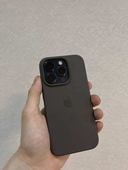 iPhone 15 Pro / 128Gb / АКБ 90%