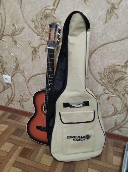 Gitara sotiladi chexol bonus
