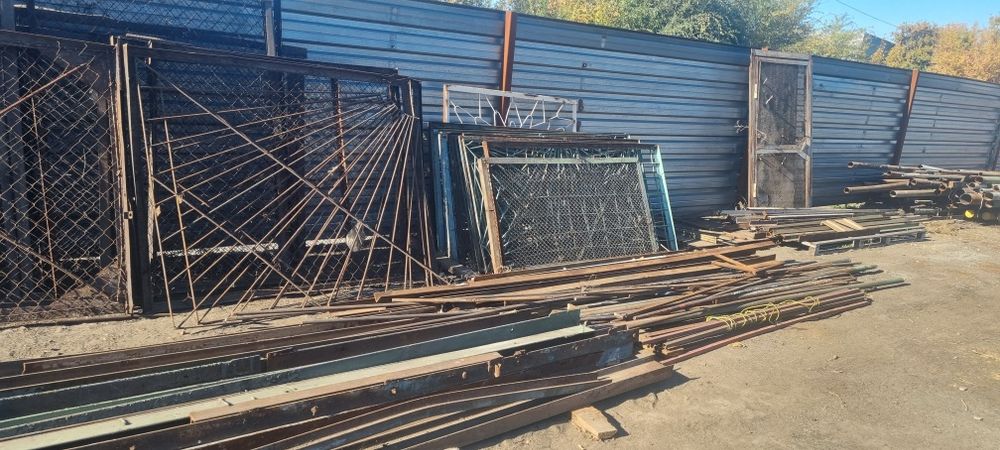 Продам двутавр,швелер, труба, уголок, б/у