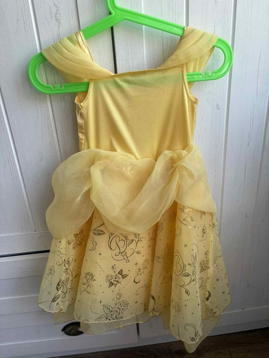 Рокля Красавицата и звяра и розова рокля